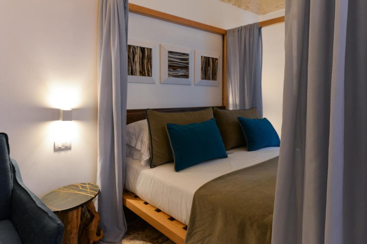 B-Welcome Rooms Of Charme E Relax โปลีญาโนอามาเร ภายนอก รูปภาพ