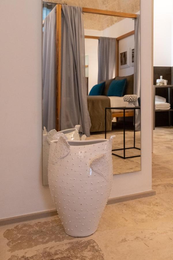 B-Welcome Rooms Of Charme E Relax โปลีญาโนอามาเร ภายนอก รูปภาพ