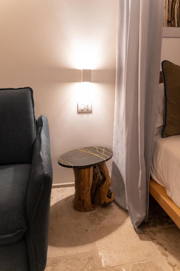 B-Welcome Rooms Of Charme E Relax โปลีญาโนอามาเร ภายนอก รูปภาพ