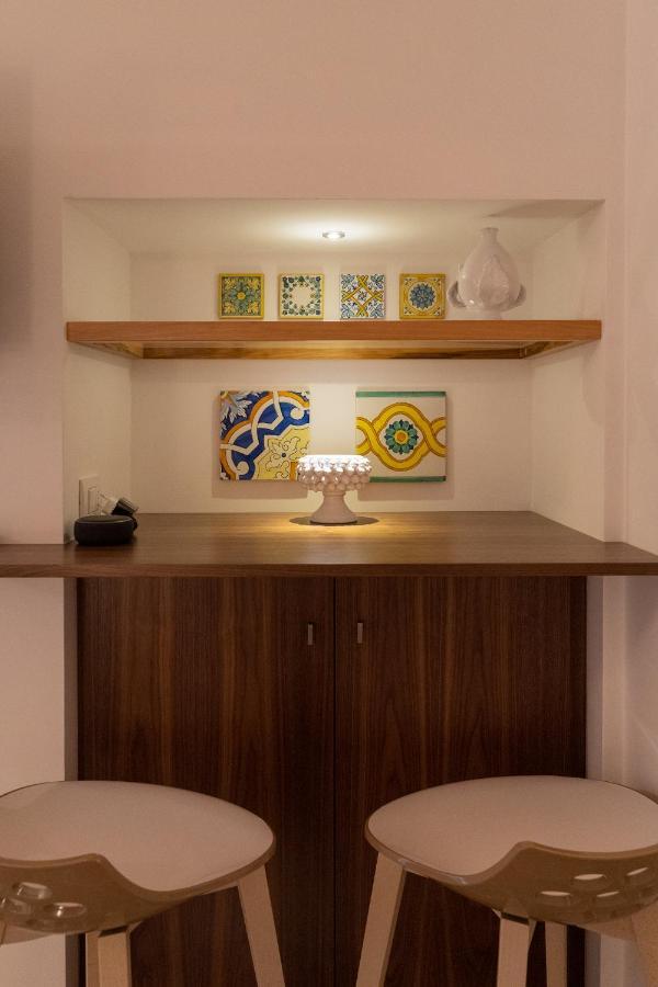 B-Welcome Rooms Of Charme E Relax โปลีญาโนอามาเร ภายนอก รูปภาพ