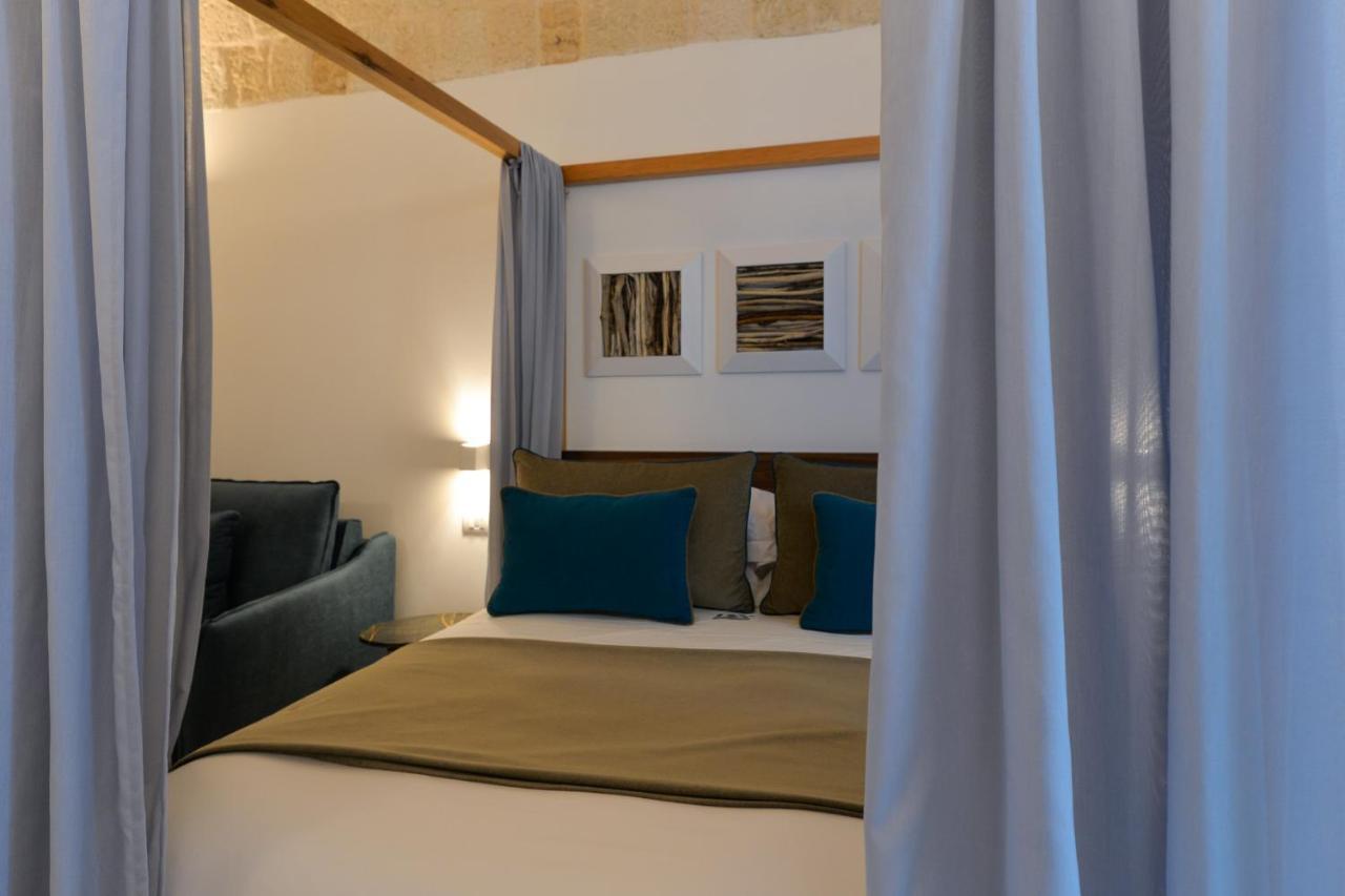 B-Welcome Rooms Of Charme E Relax โปลีญาโนอามาเร ภายนอก รูปภาพ