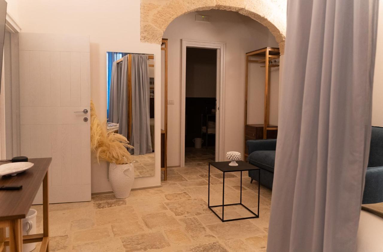 B-Welcome Rooms Of Charme E Relax โปลีญาโนอามาเร ภายนอก รูปภาพ